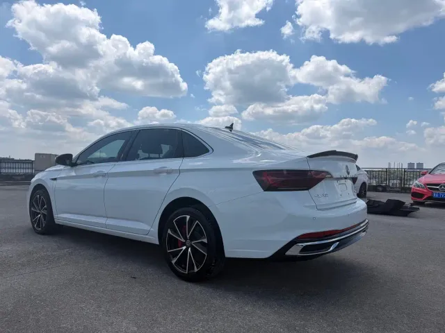 Volkswagen Sagitar — Фото автомобиля 4