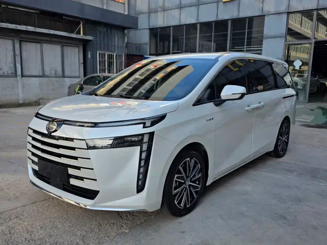 Фотография автомобиля — GAC Trumpchi E8