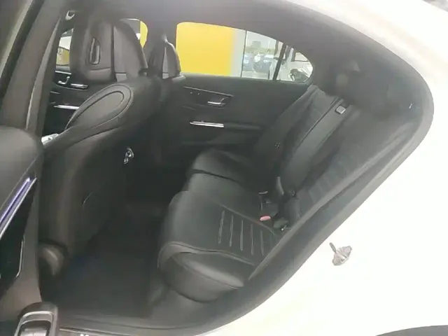 Mercedes-Benz C-Class — Фото автомобиля 16