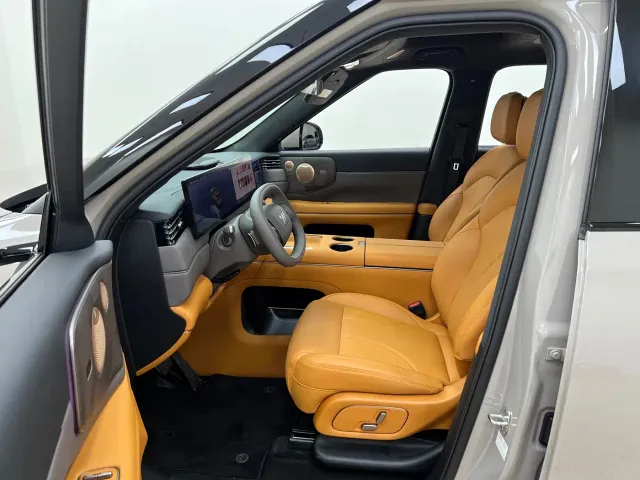 IM Motors LS8 — Фото автомобиля 14