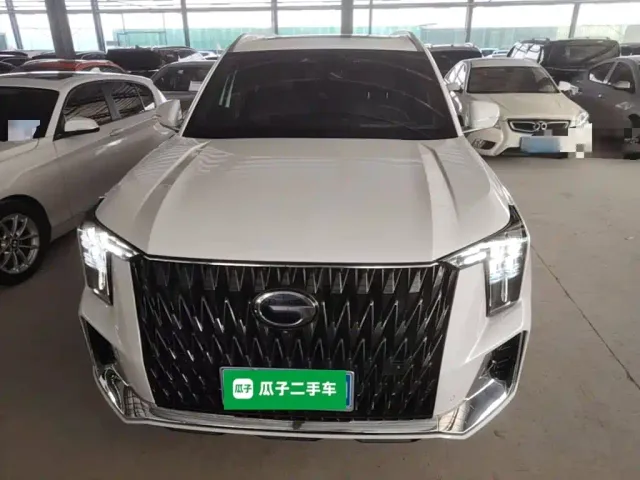 GAC Trumpchi GS8 — Фото автомобиля 2