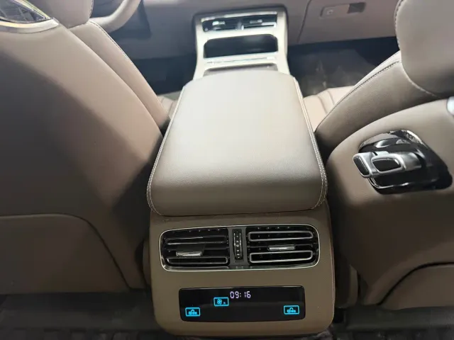 BYD Han — Фото автомобиля 8
