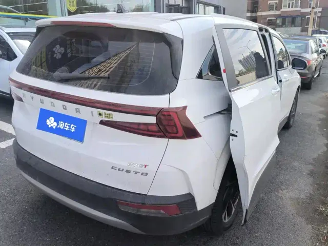 Hyundai Custo — Фото автомобиля 3