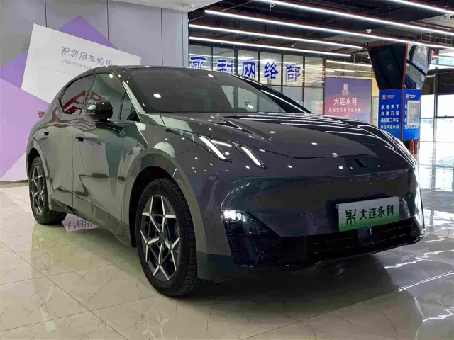 Lynk & Co Z20 — Фото автомобиля 3