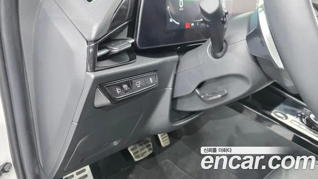 Kia Niro — Фото автомобиля 26