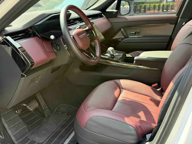 Land Rover Range Rover Sport — Фото автомобиля 4