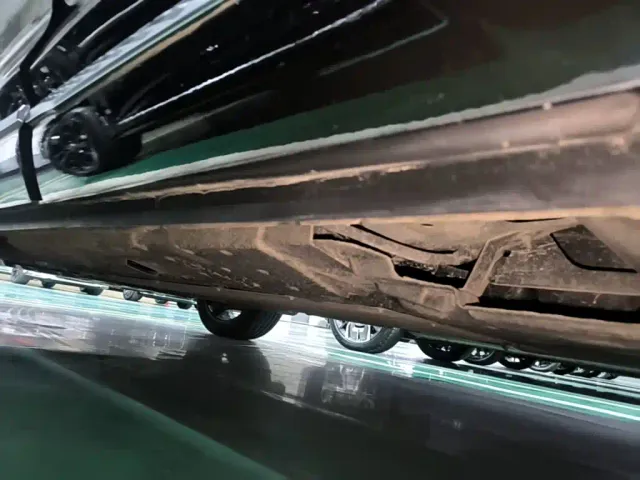Hongqi Hongqi HS3 PHEV 2025 125km Jingwei PLUS 2 Million Commemorative Edition — Фото автомобиля 21