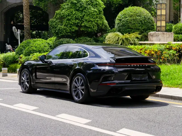 Porsche Panamera — Фото автомобиля 7