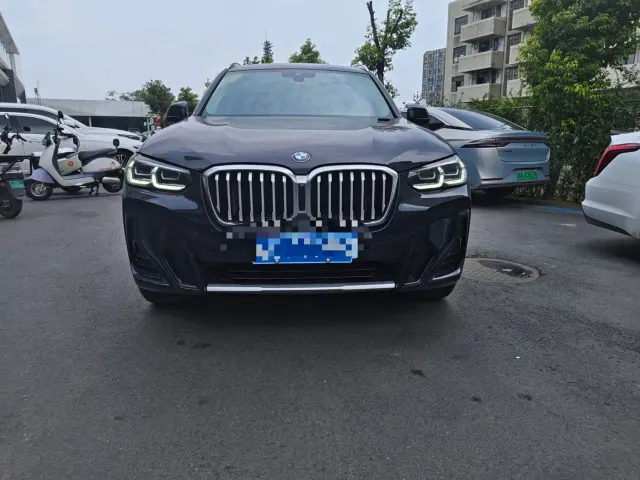 BMW X3 — Фото автомобиля 2