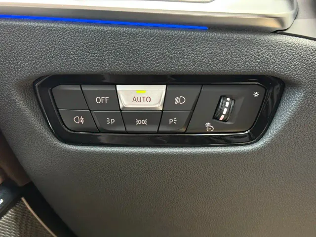 BMW 3 Series — Фото автомобиля 18
