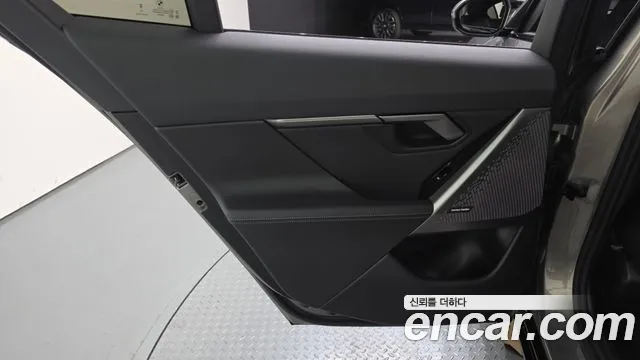 BMW 5 Series G60 — Фото автомобиля 14