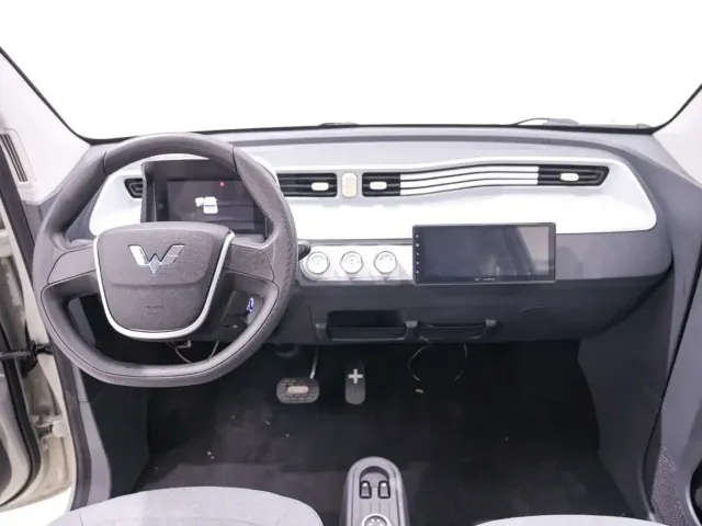 Wuling Hongguang Mini EV — Фото автомобиля 12
