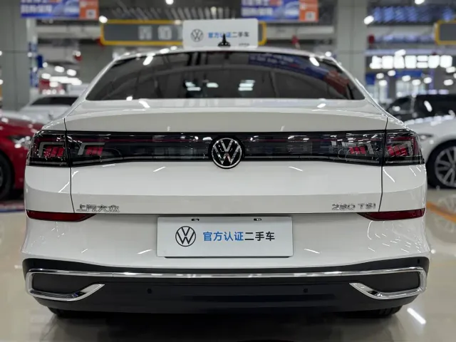 Volkswagen Lamando — Фото автомобиля 7