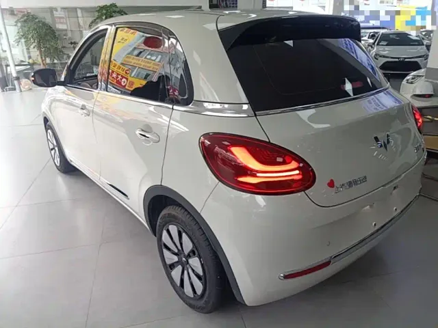 Wuling Bingo — Фото автомобиля 4