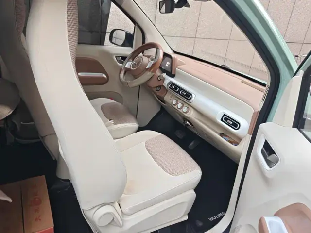 Wuling Hongguang Mini EV — Фото автомобиля 8