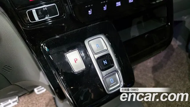 Hyundai Staria Staria — Фото автомобиля 9