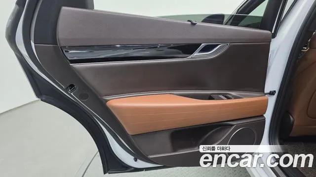 Genesis G80 Бензин 2.5 турбо AWD — Фото автомобиля 23