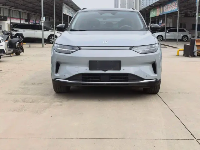 Leapmotor C11 — Фото автомобиля 2
