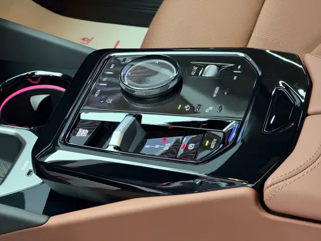 BMW 5 Series — Фото автомобиля 10