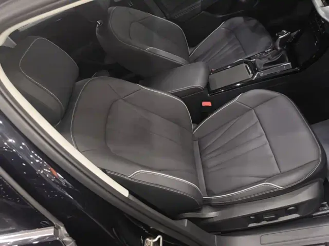 Volkswagen Passat — Фото автомобиля 24