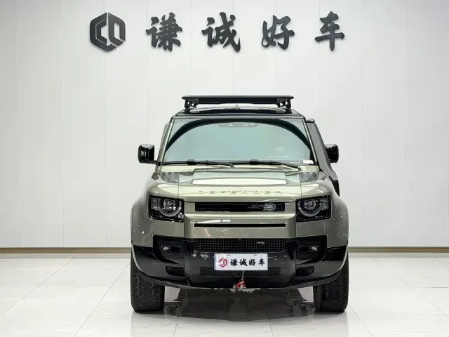Land Rover Defender — Фото автомобиля 2
