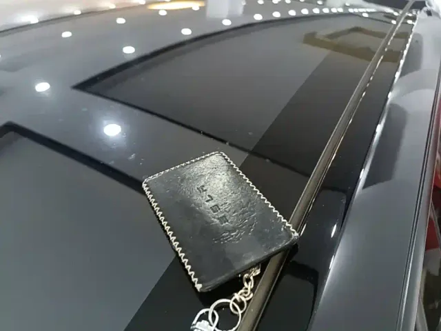 Tesla Model Y — Фото автомобиля 8