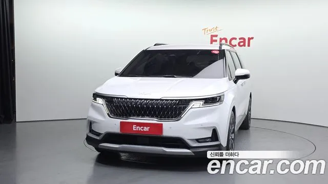 Kia Canival Carnival 4 поколение Дизель 9 мест Prestige — Фото автомобиля 3
