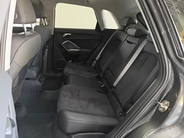 Audi Q3 — Фото автомобиля 4