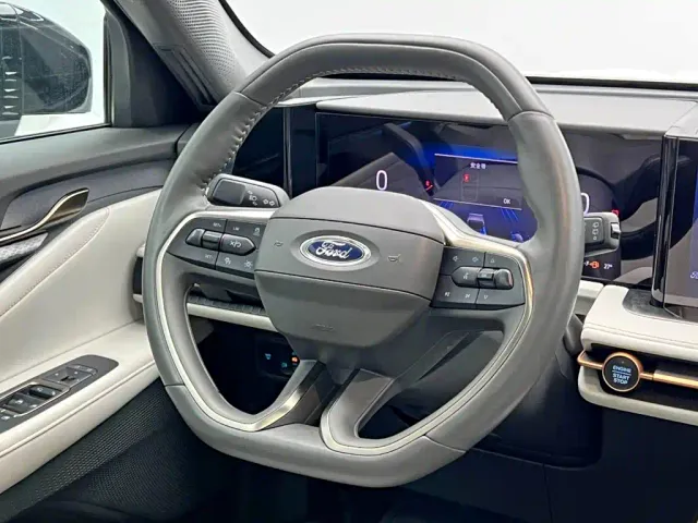Ford Edge — Фото автомобиля 22