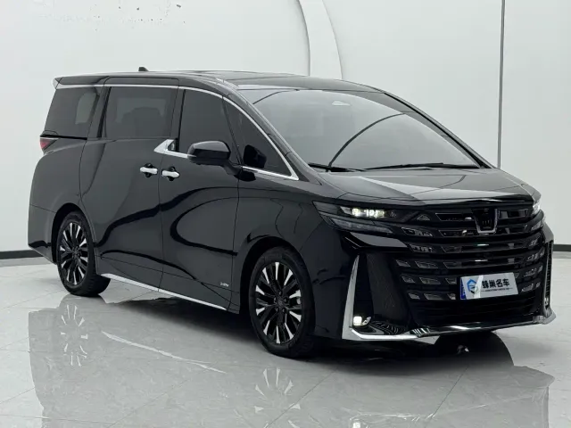 Toyota Vellfire — Фото автомобиля 3