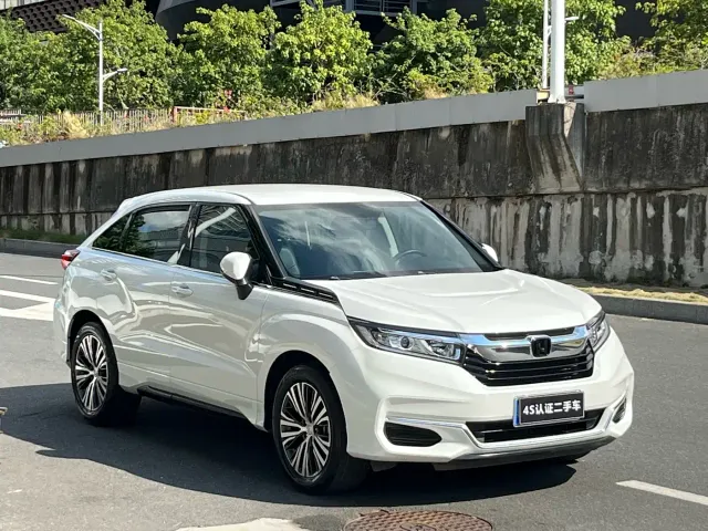 Honda Avancier — Фото автомобиля 2