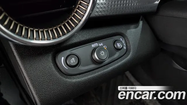 ChevroletGMDaewoo Trax Trax Кроссовер — Фото автомобиля 10