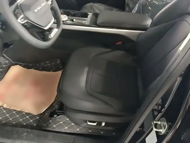 Wuling Starlight — Фото автомобиля 14