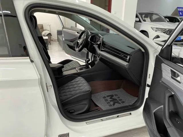Volkswagen Sagitar — Фото автомобиля 7