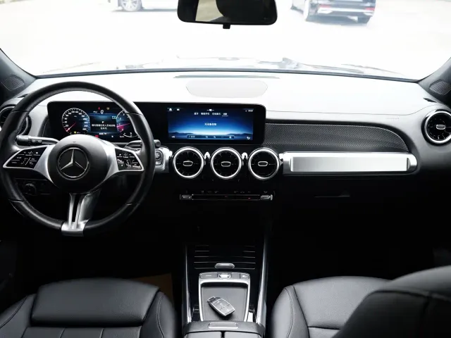 Mercedes-Benz GLB-Class — Фото автомобиля 12