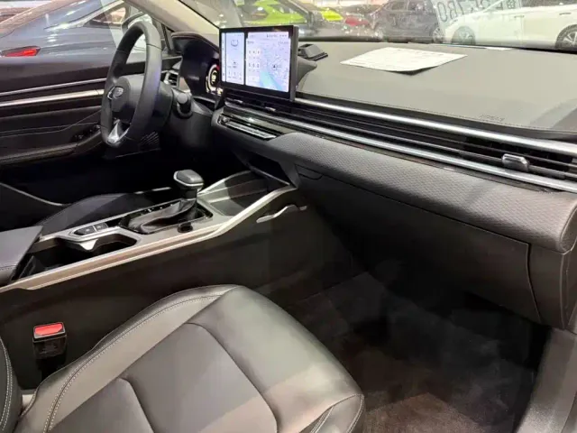 Geely Emgrand — Фото автомобиля 5