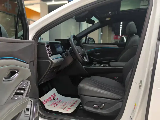 BYD Song L DM-i — Фото автомобиля 7