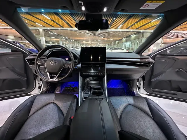Toyota Avalon — Фото автомобиля 26