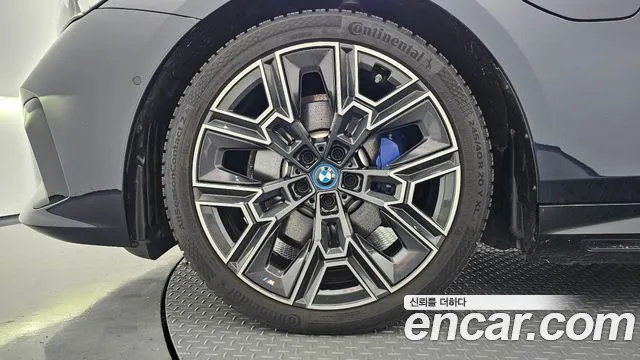 BMW 5 Series — Фото автомобиля 5