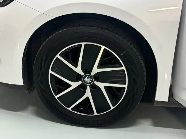 BYD Qin L — Фото автомобиля 6