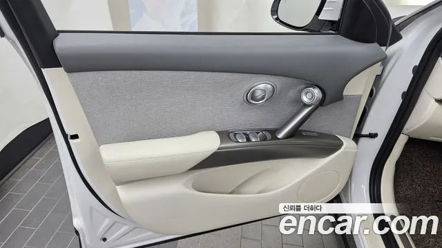 Genesis GV60 — Фото автомобиля 21