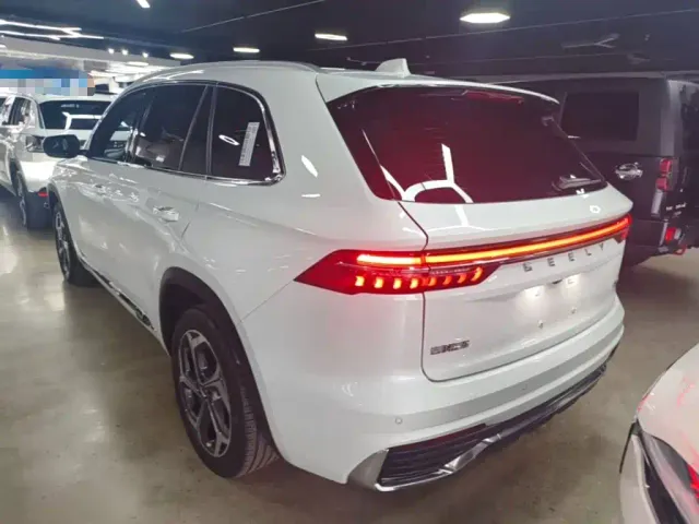 Geely Xingyue L — Фото автомобиля 4