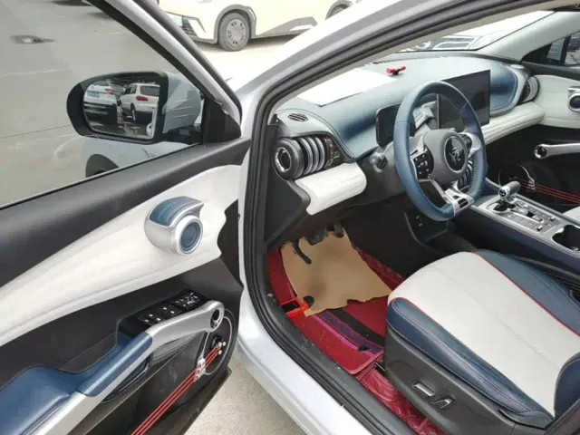 BYD Yuan PLUS — Фото автомобиля 15