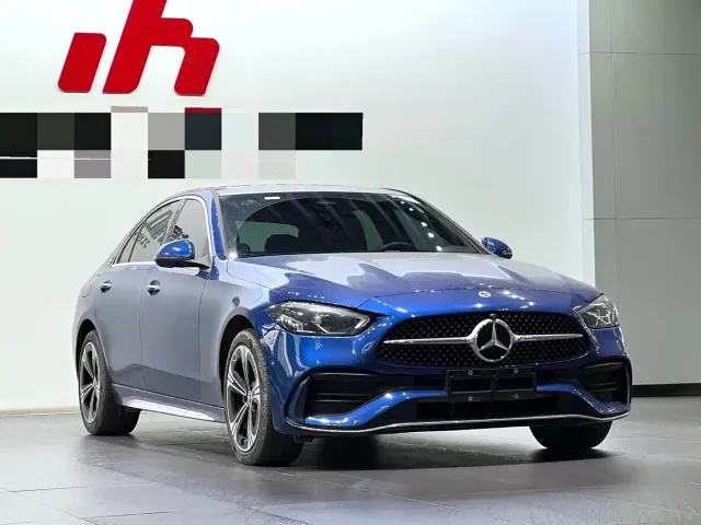 Mercedes-Benz C-Class — Фото автомобиля 3