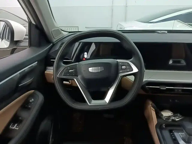 Geely Haoyue PRO — Фото автомобиля 10