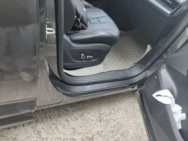Roewe RX5 Max — Фото автомобиля 19