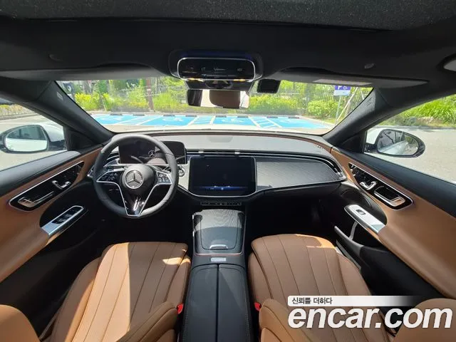 Mercedes-Benz E-Class — Фото автомобиля 17