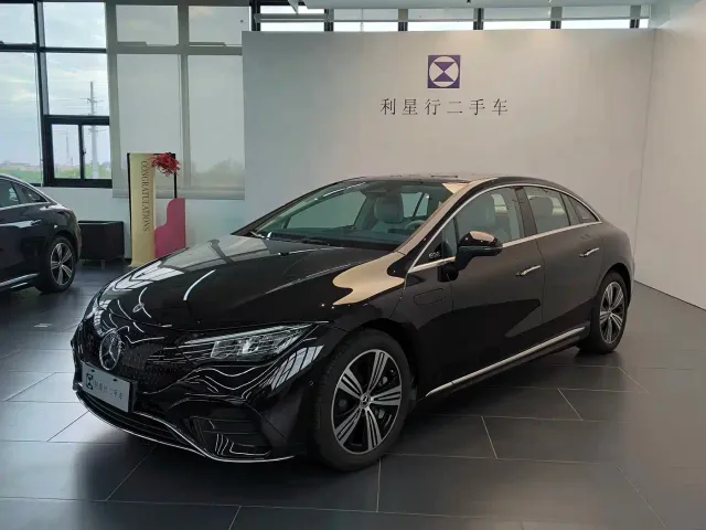 Фотография автомобиля — Mercedes-Benz EQE