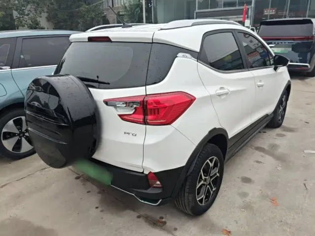 BYD Yuan Pro — Фото автомобиля 6