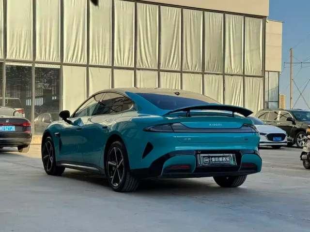 Xiaomi SU7 — Фото автомобиля 16